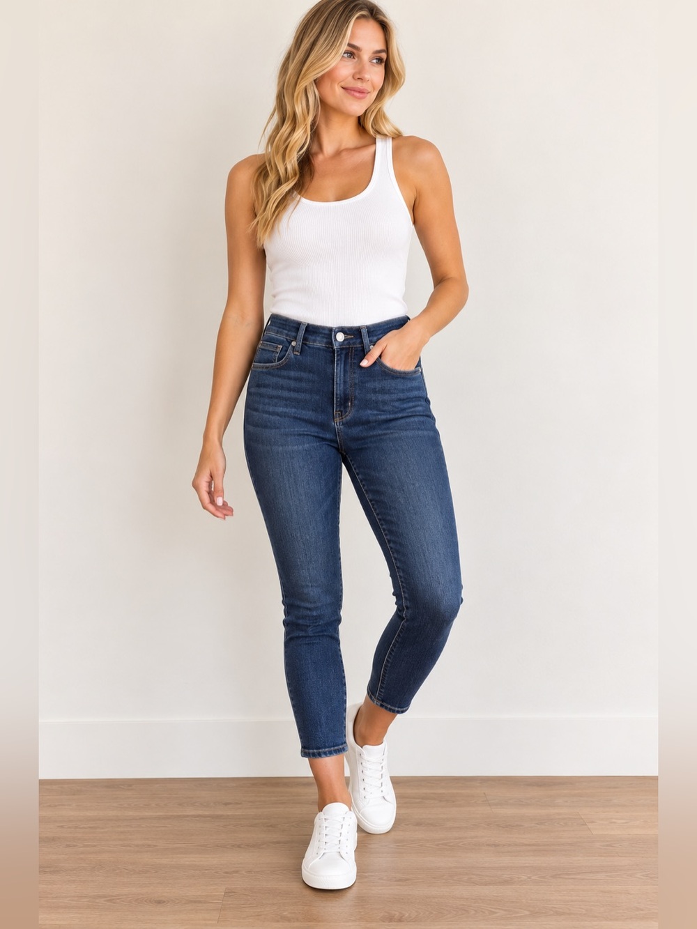 GOOD AMERICAN Good Legs Crop Skinny Jeans Size 8/29 Blue260 Dark Wash